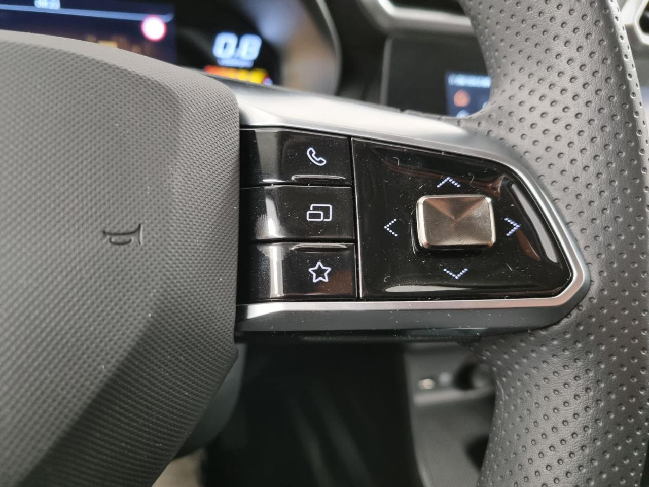 MG ZS 1.5 Standard - 17