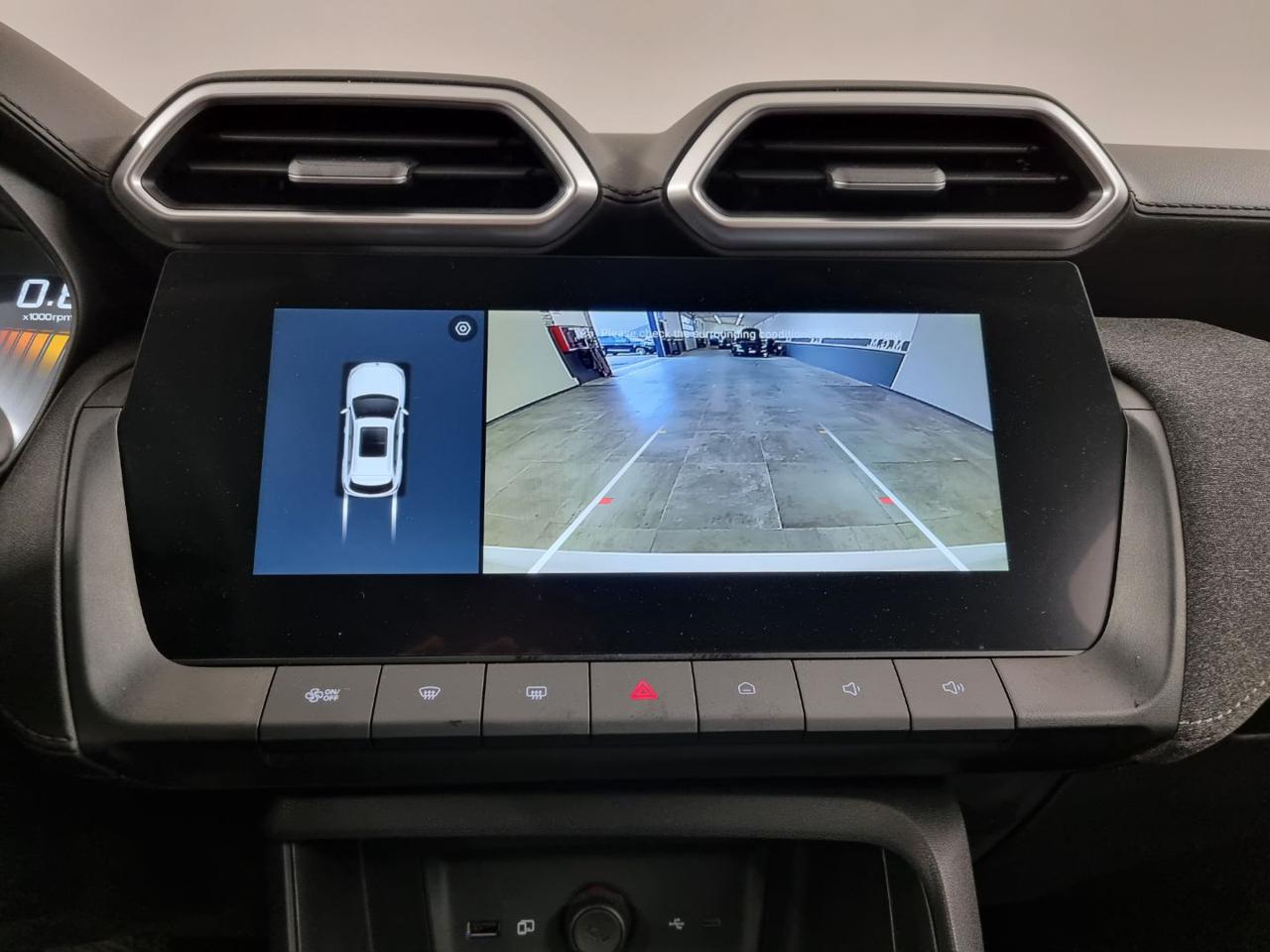 MG ZS 1.5 Standard - 12