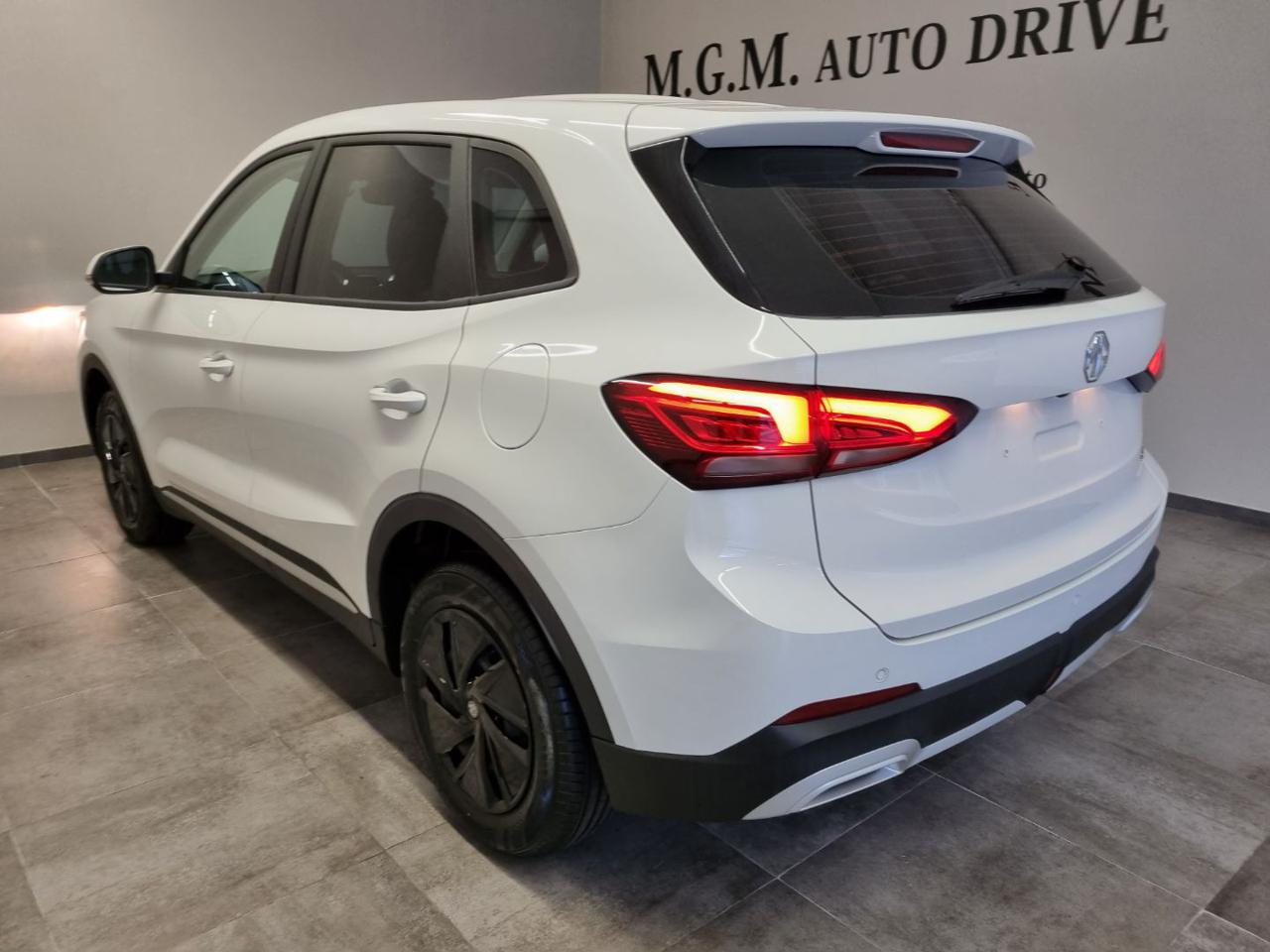 MG ZS 1.5 Standard - 26