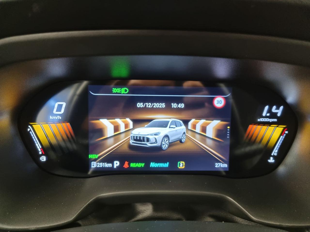 MG ZS 1.5 Hybrid+ Luxury - 21