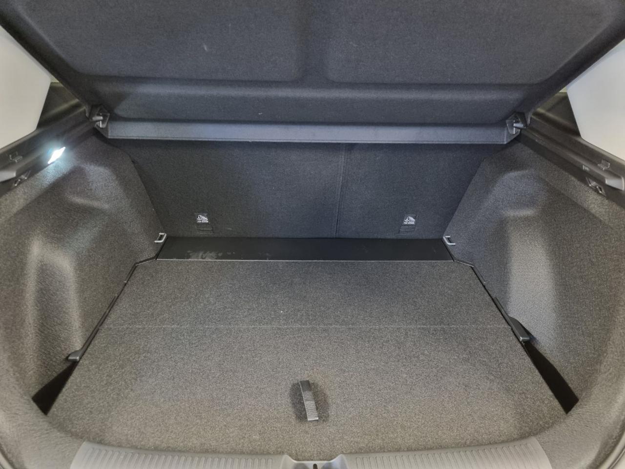 MG ZS 1.5 Hybrid+ Luxury - 14