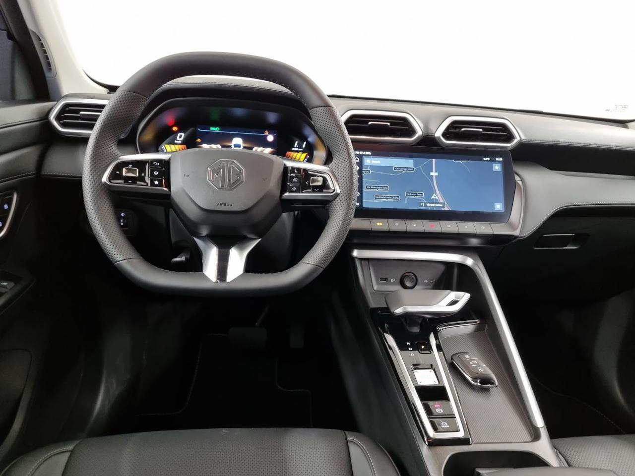 MG ZS 1.5 Hybrid+ Luxury - 24