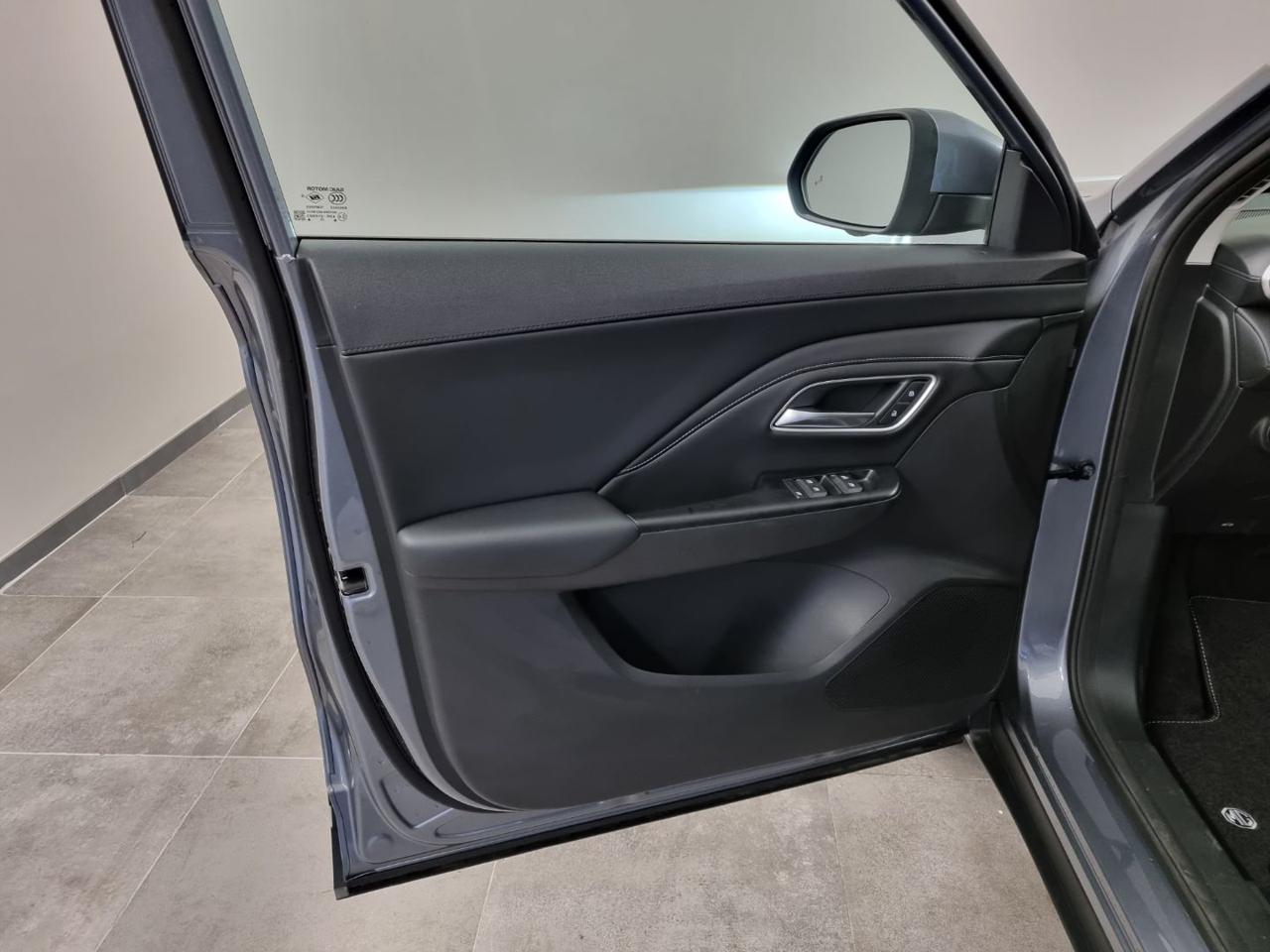 MG ZS 1.5 Hybrid+ Luxury - 19