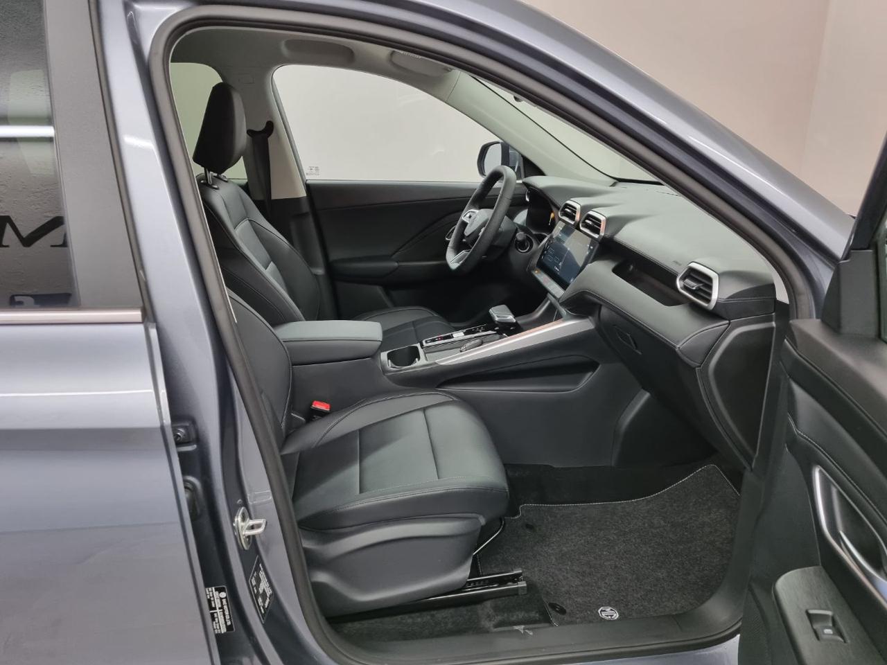 MG ZS 1.5 Hybrid+ Luxury - 11