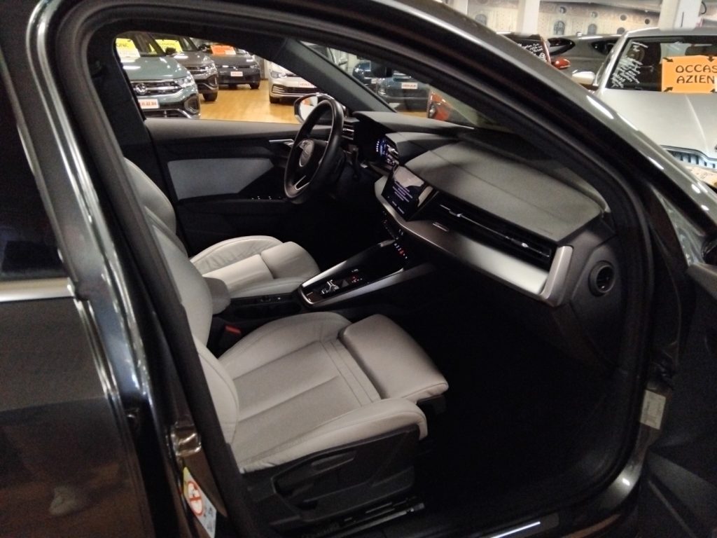 AUDI A3 SPORTBACK 30 TDI S tr. S Line Ed. PELLE KM 18.000 - 14