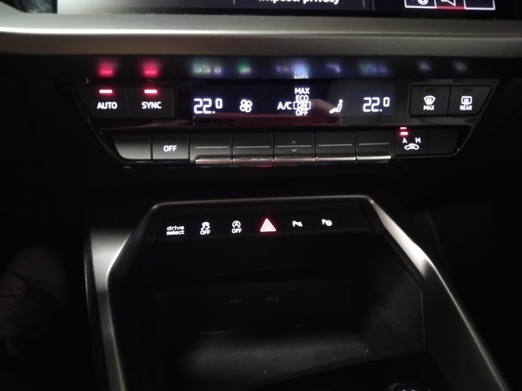 AUDI A3 SPORTBACK 30 TDI S tr. S Line Ed. PELLE KM 18.000 - 21