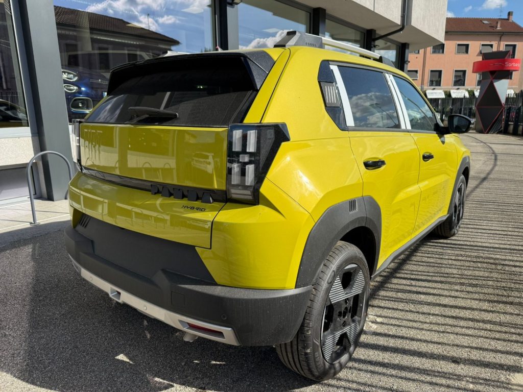 FIAT Grande Panda 1.2 Hybrid S&S La Prima - 5