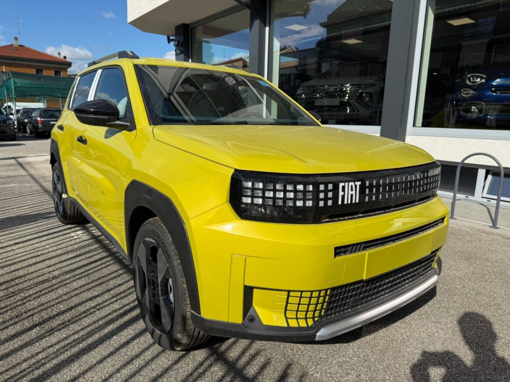 FIAT Grande Panda 1.2 Hybrid S&S La Prima - 6