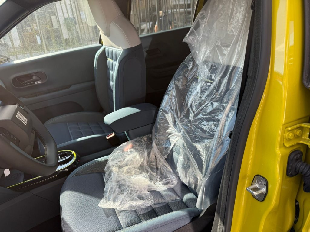 FIAT Grande Panda 1.2 Hybrid S&S La Prima - 11