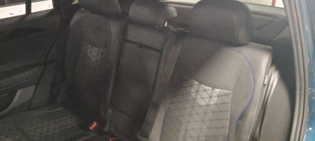 VOLKSWAGEN Tiguan 2.0 TDI 150 CV DSG R-Line - 10