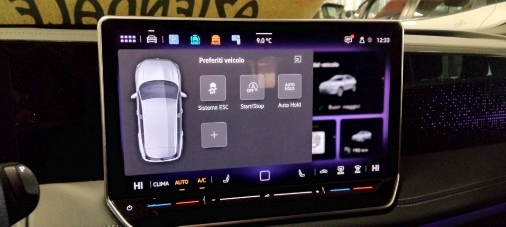 VOLKSWAGEN Tiguan 2.0 TDI 150 CV DSG R-Line - 26