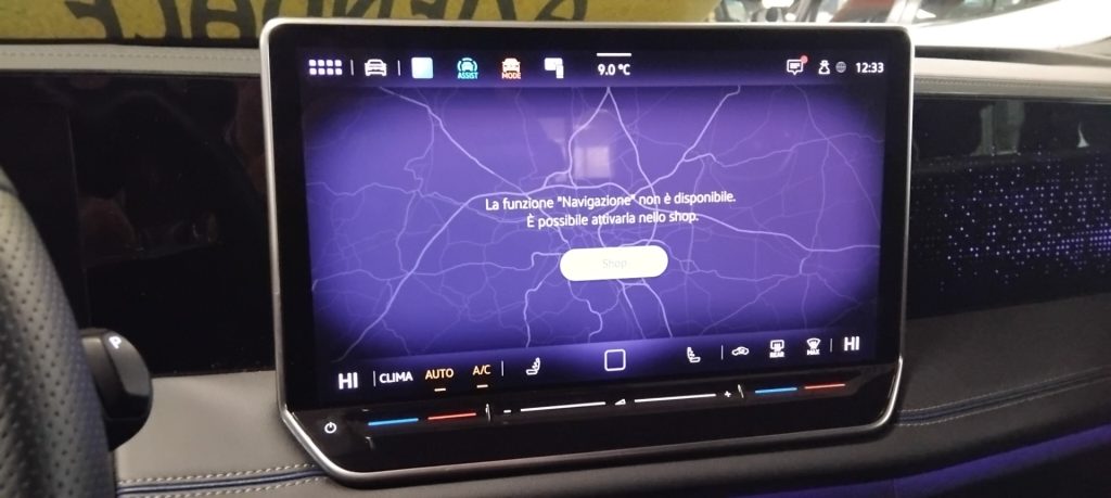 VOLKSWAGEN Tiguan 2.0 TDI 150 CV DSG R-Line - 29