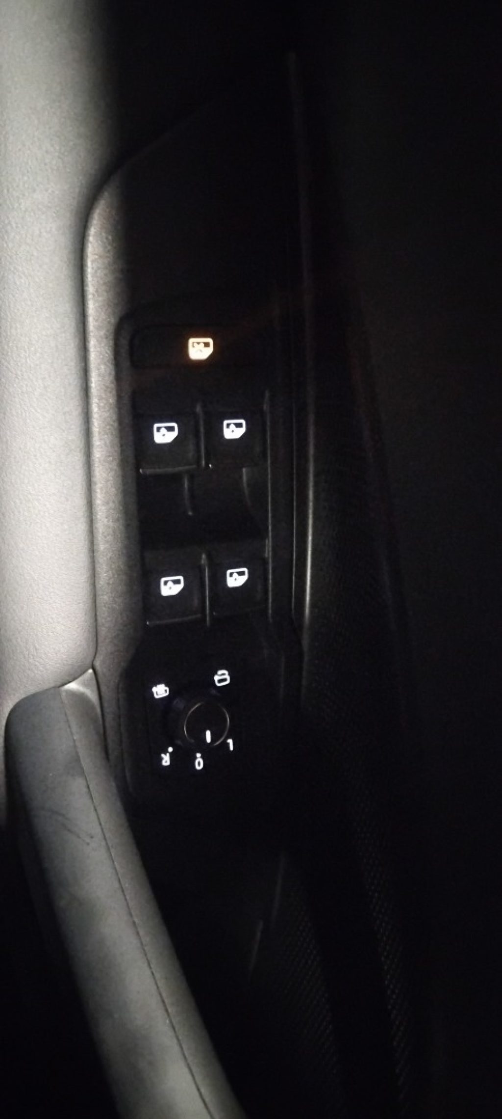 VOLKSWAGEN Tiguan 2.0 TDI 150 CV DSG R-Line - 23