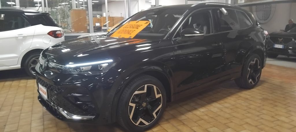 VOLKSWAGEN Tiguan 2.0 TDI 150 CV DSG R-Line - 25