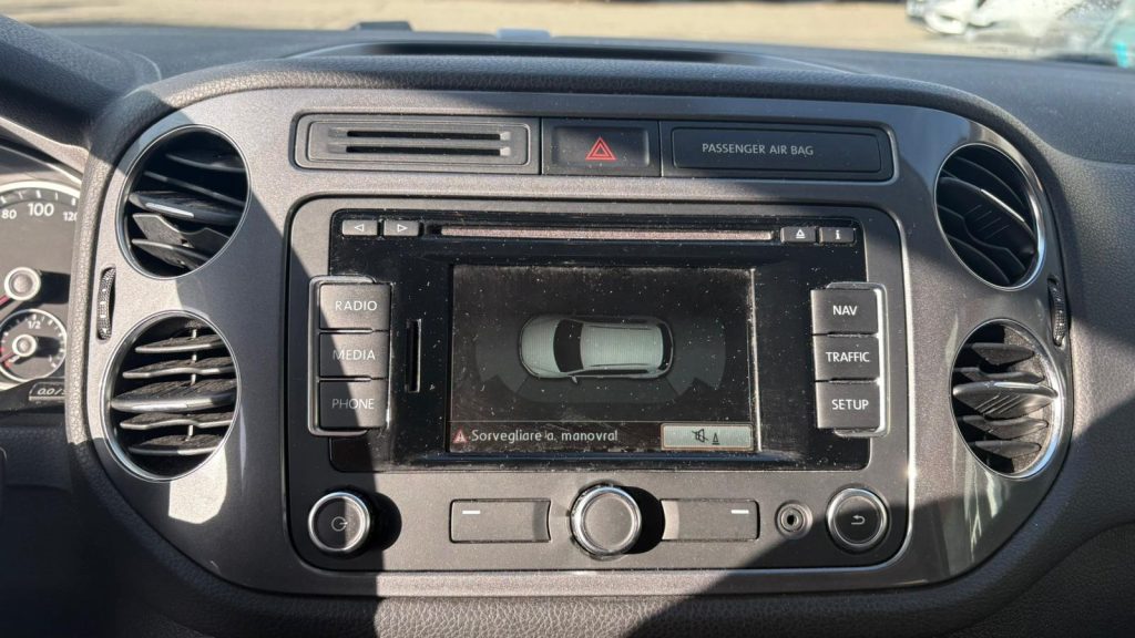 VOLKSWAGEN Tiguan 1.4 TSI 122 CV Trend & Fun BlueMotion Technology - 11