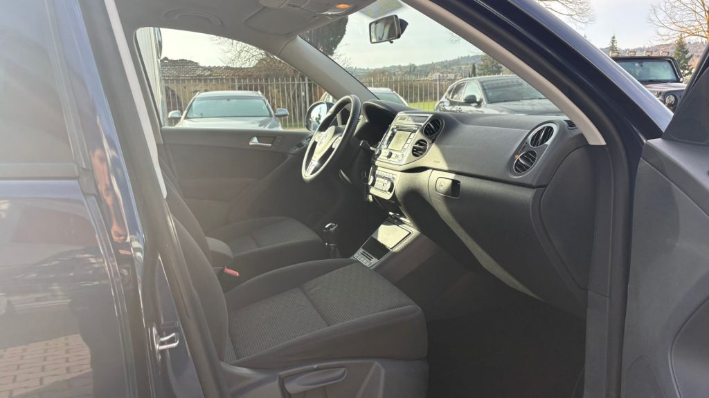 VOLKSWAGEN Tiguan 1.4 TSI 122 CV Trend & Fun BlueMotion Technology - 19