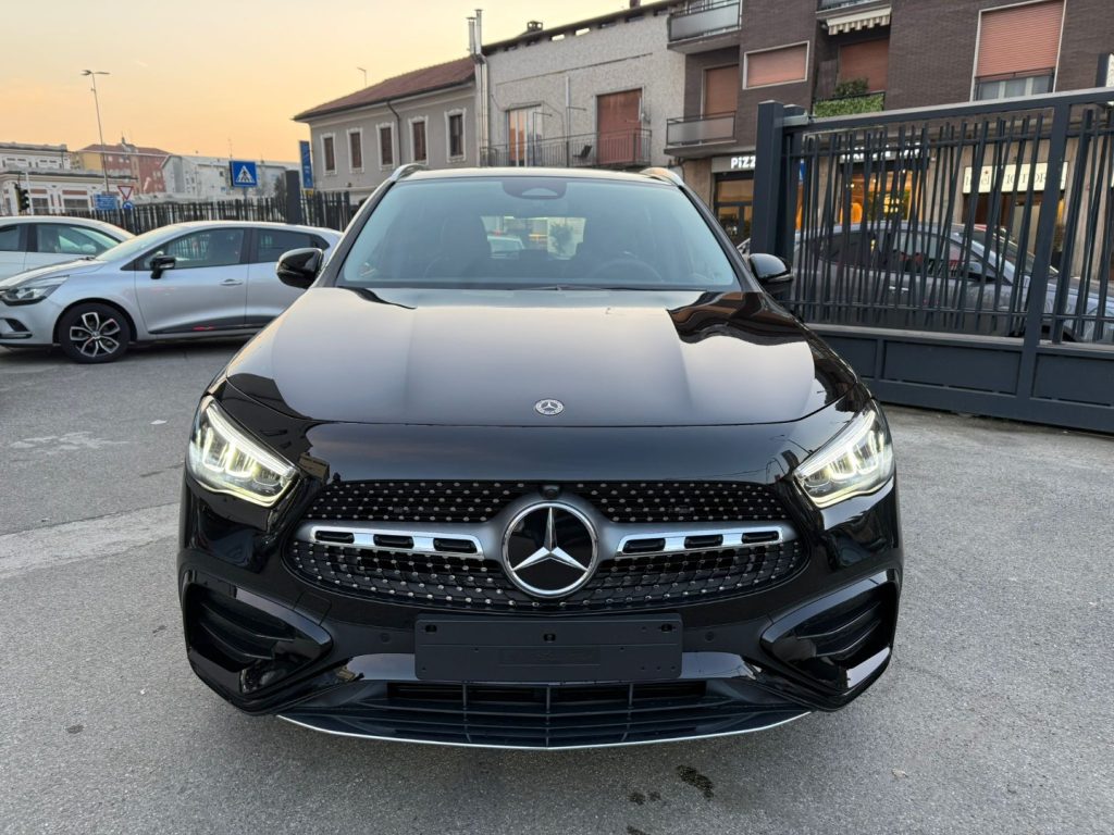MERCEDES-BENZ GLA 180 Automatic AMG Line Premium - 8