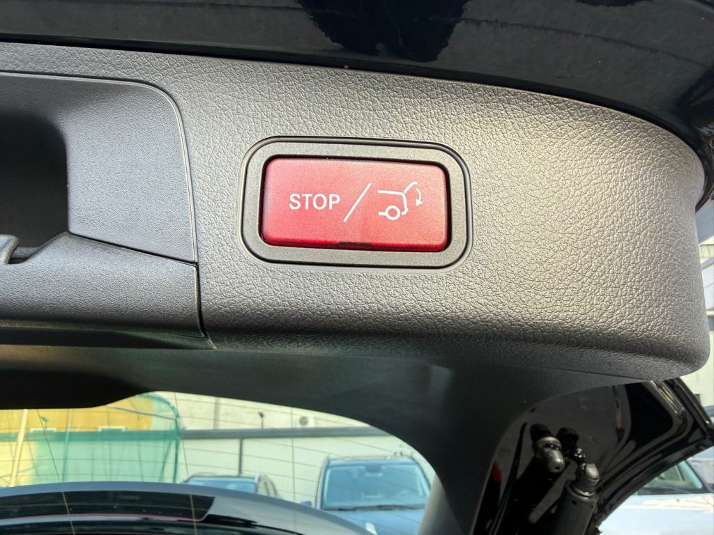 MERCEDES-BENZ GLA 180 Automatic AMG Line Premium - 33