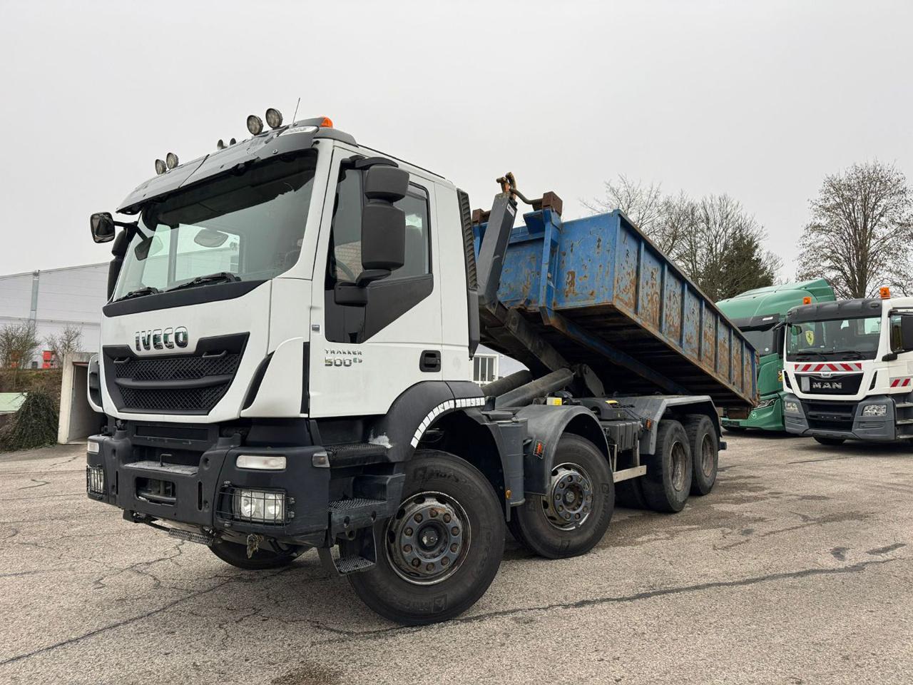 IVECO TRAKKER 500 - 2