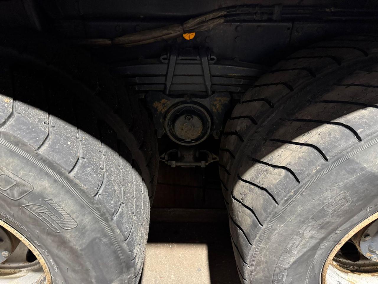 IVECO TRAKKER 500 - 23