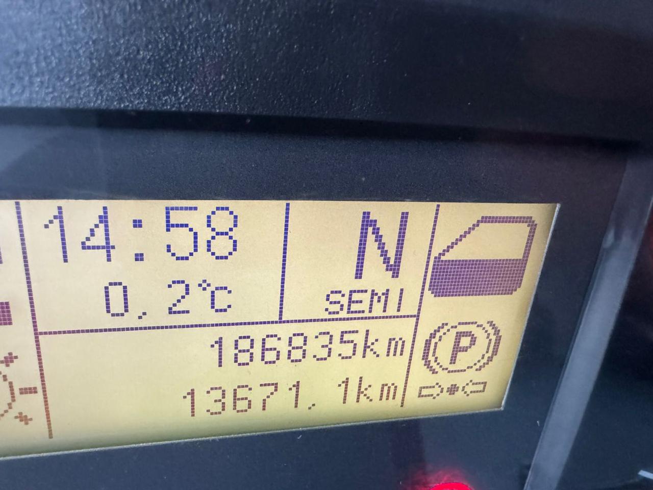 IVECO TRAKKER 500 - 17