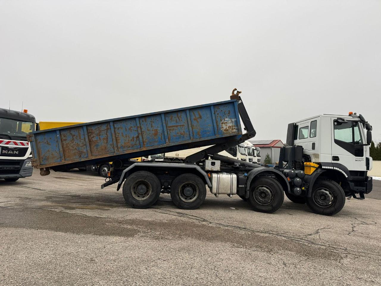 IVECO TRAKKER 500 - 3