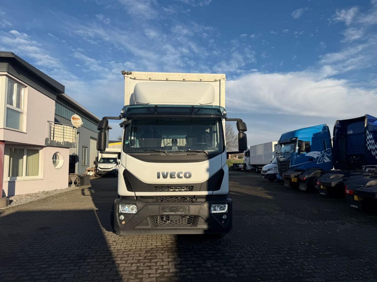 IVECO EUROCARGO 180-320P - 4