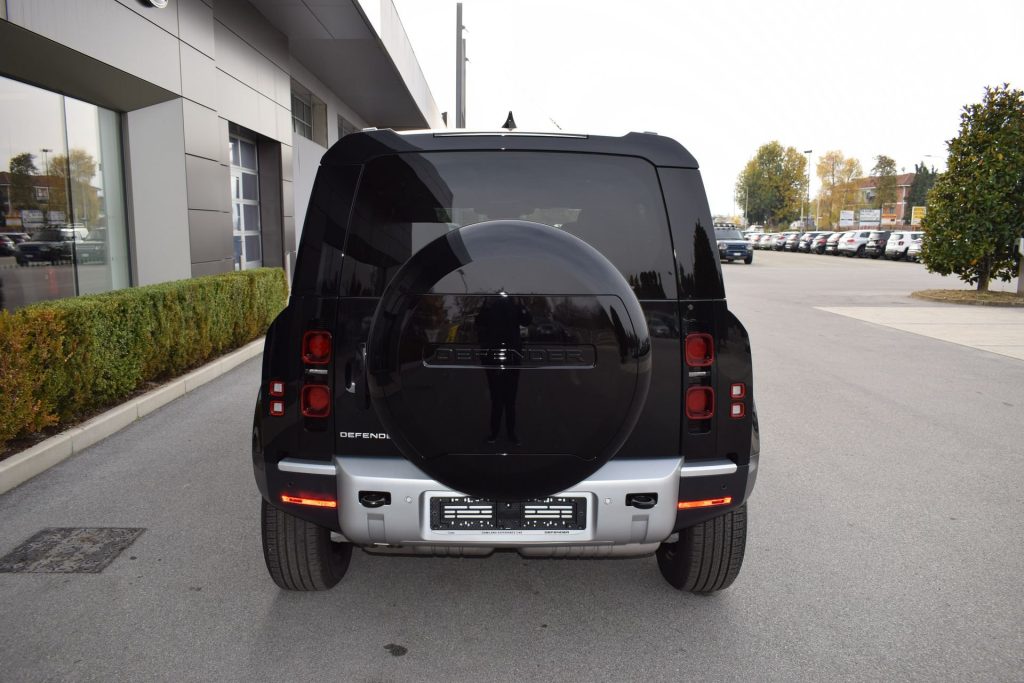 LAND ROVER Defender Defender 110 3.0D I6 200 CV AWD Auto S AUTOCARRO N - 7