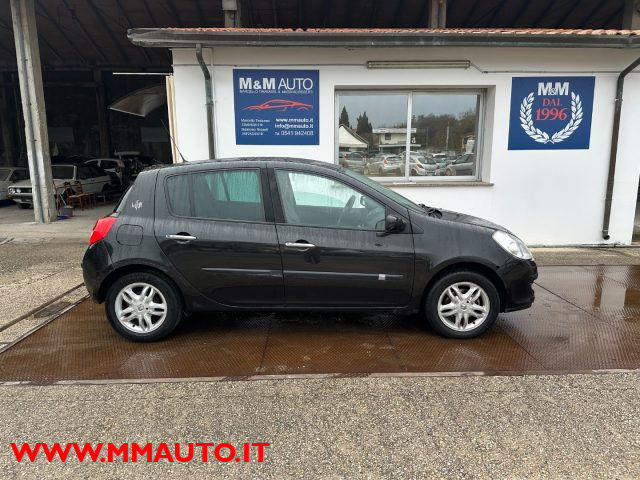 RENAULT Clio Nero metallizzato
