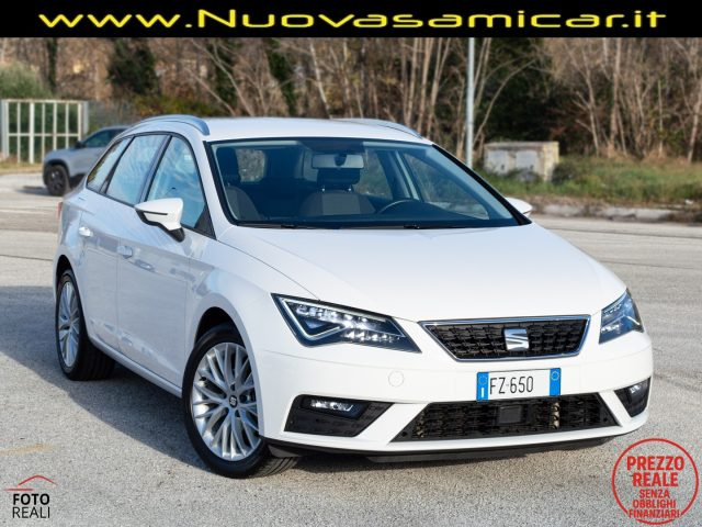 SEAT Leon Bianco pastello
