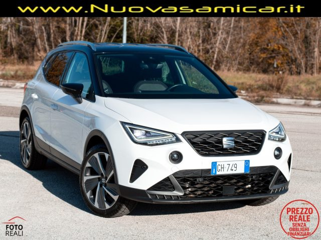 SEAT Arona Bianco pastello