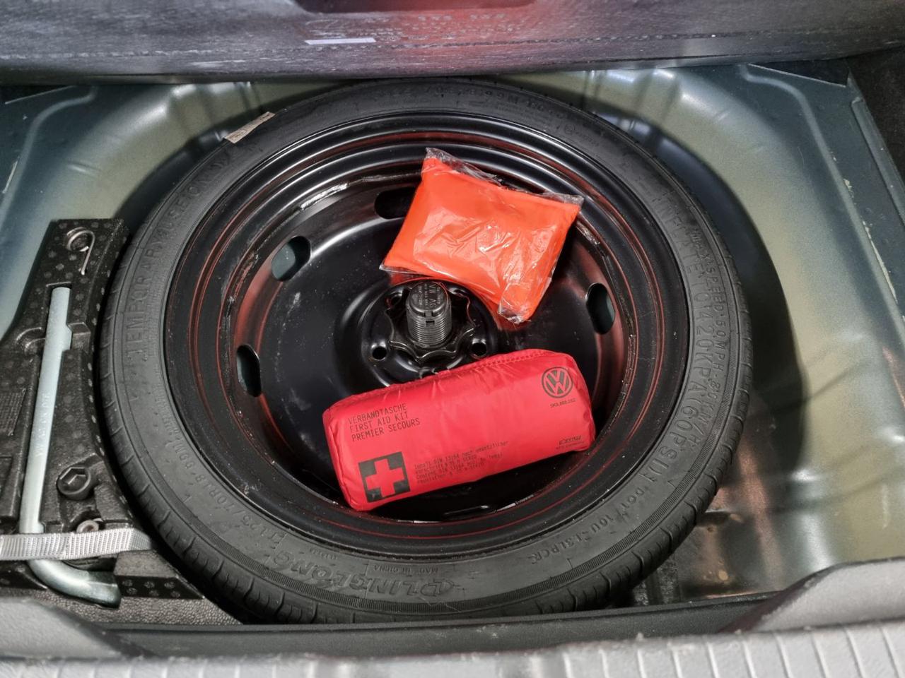 VOLKSWAGEN T-Roc 1.5 TSI ACT DSG R-Line - 13