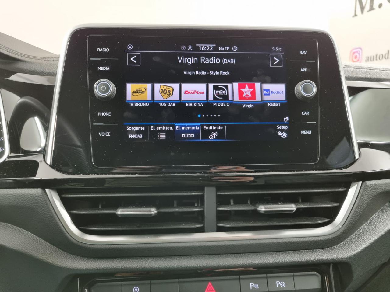 VOLKSWAGEN T-Roc 1.5 TSI ACT DSG R-Line - 10