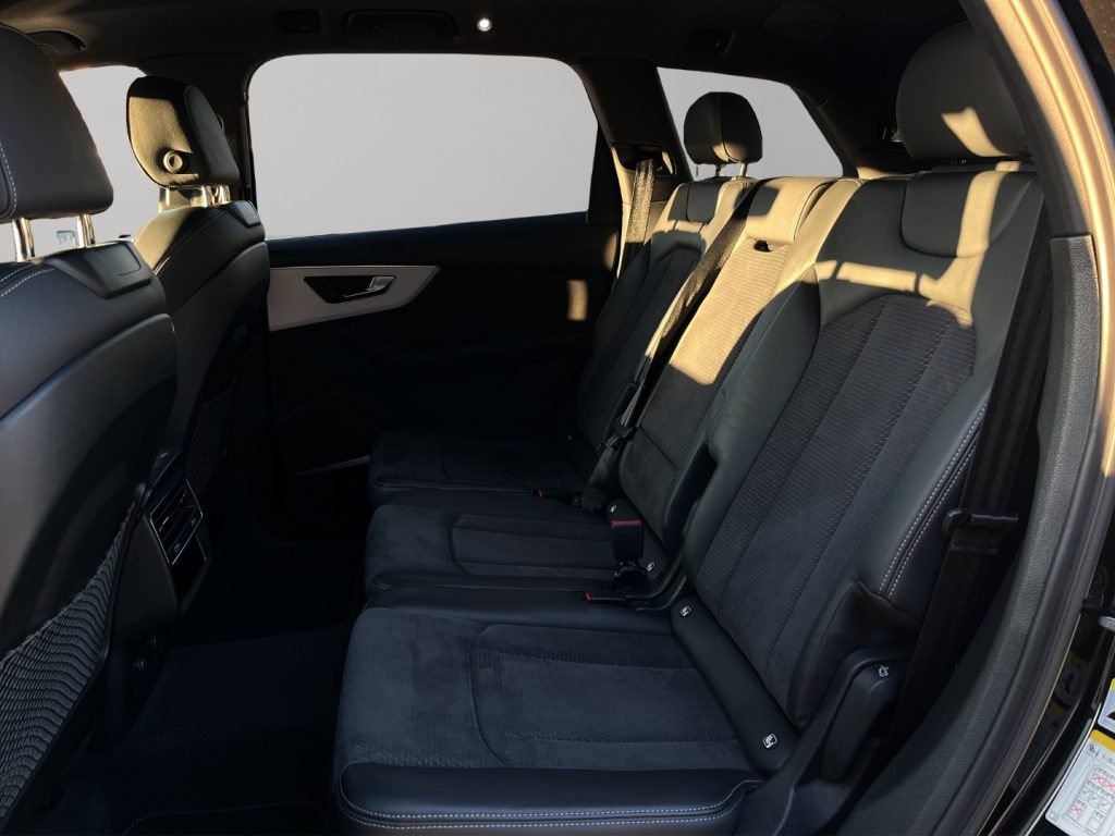 AUDI Q7 3.0TDI 50 Quattro S-Line - 8