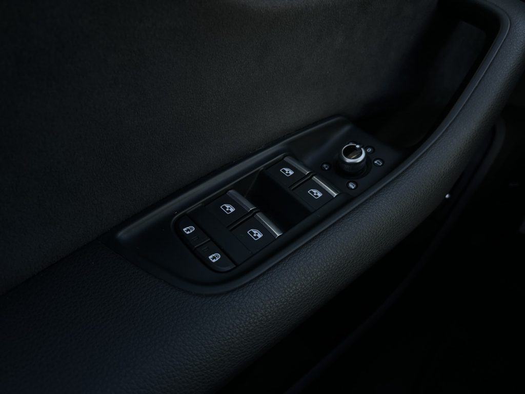 AUDI Q7 3.0TDI 50 Quattro S-Line - 17