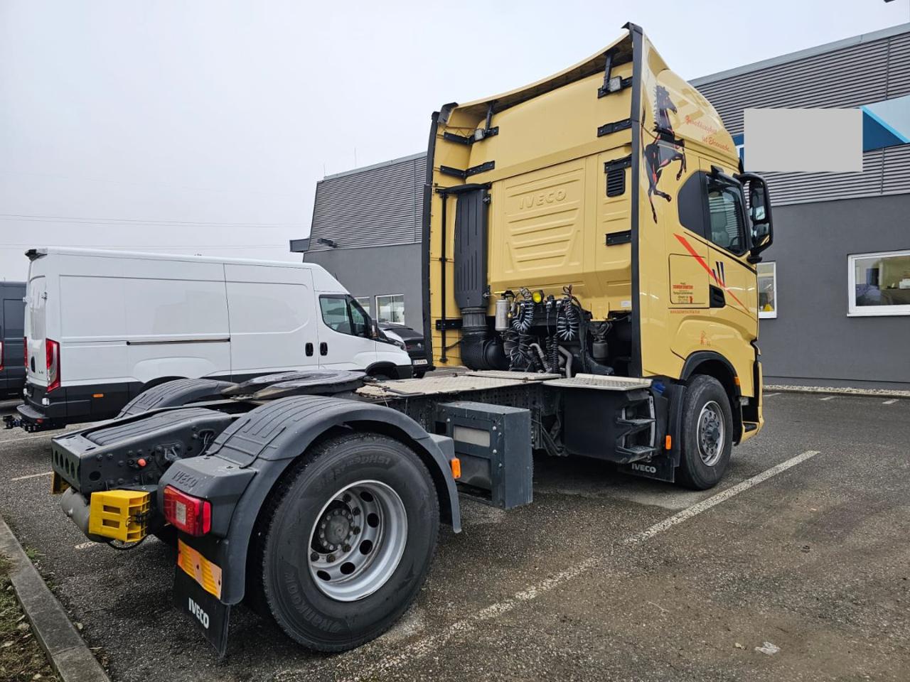IVECO X-WAY 510 HI-TRACTION 4x4 - 4