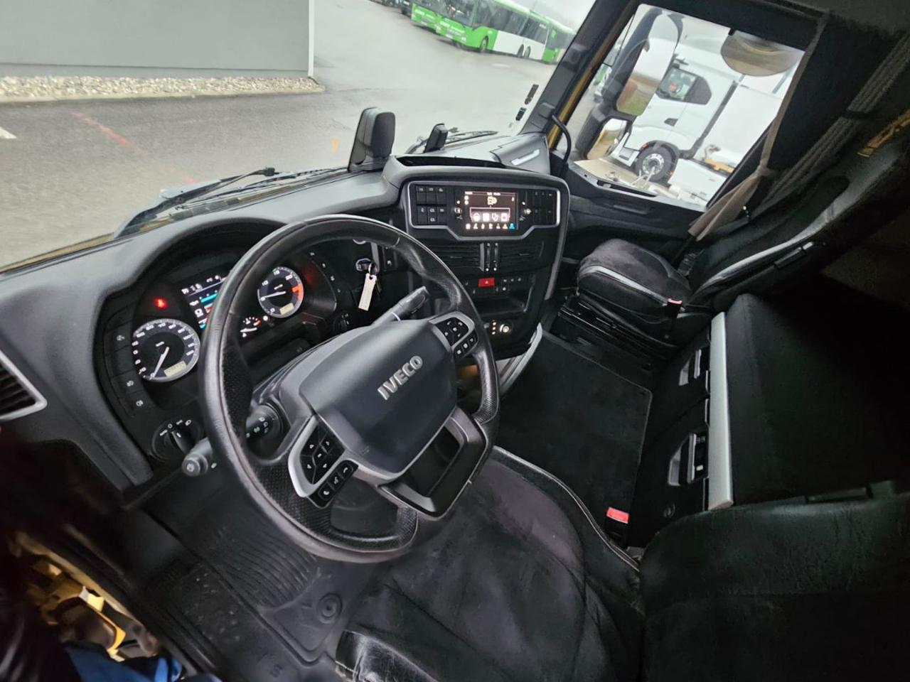 IVECO X-WAY 510 HI-TRACTION 4x4 - 9