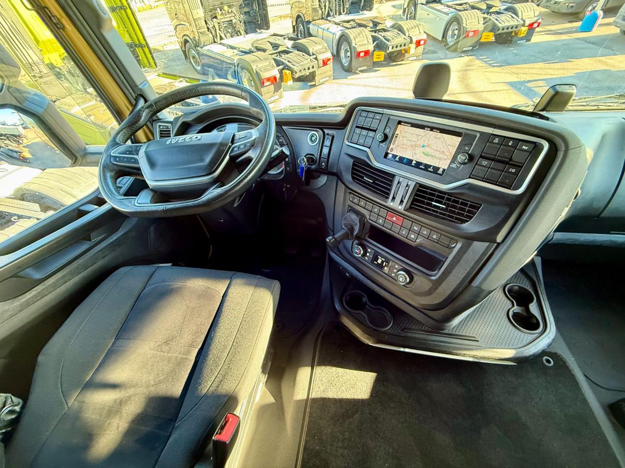 IVECO X-WAY 510 HI-TRACTION 4x4 - 12