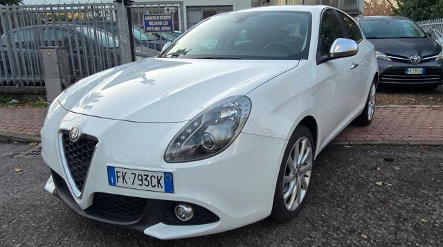 ALFA ROMEO Giulietta Bianco metallizzato