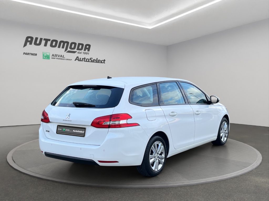 PEUGEOT 308 1.5HDi 100C SW - 4