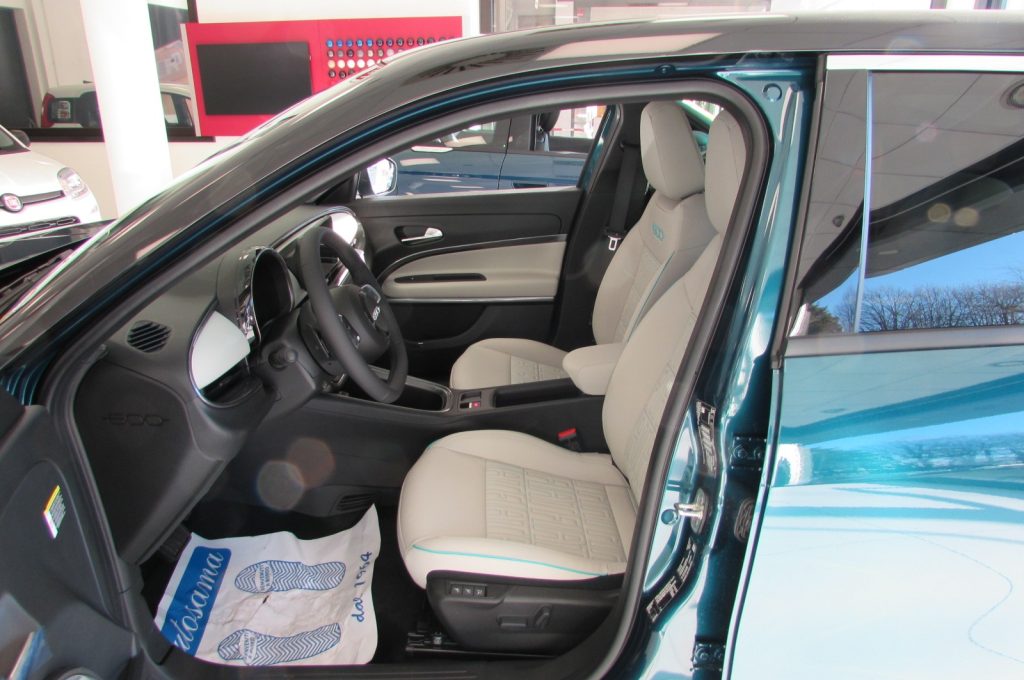 FIAT 600 1.2 Hybrid 145cv DCT MHEV La Prima KM.ZERO - 6