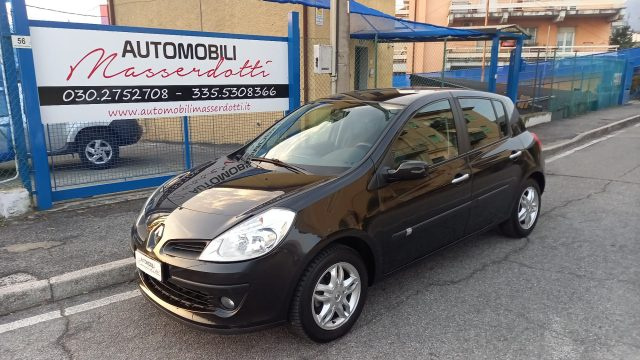 RENAULT Clio Nero metallizzato