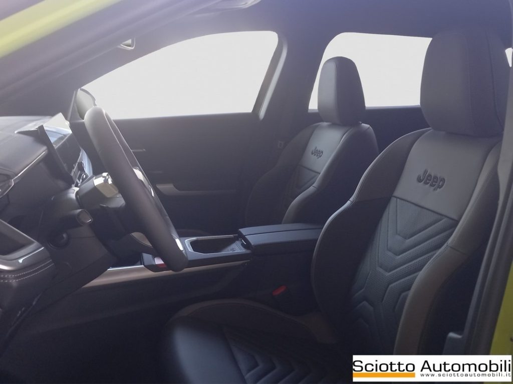 JEEP Compass 1.2 Turbo 48V Hybrid First Edition - 9
