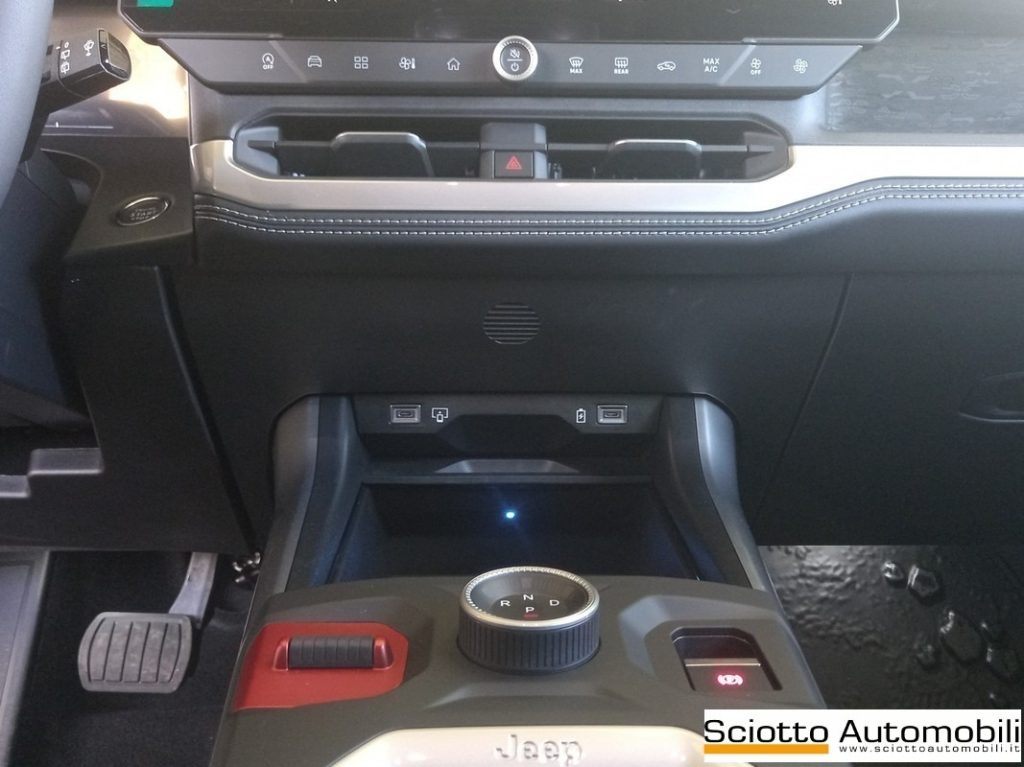 JEEP Compass 1.2 Turbo 48V Hybrid First Edition - 15