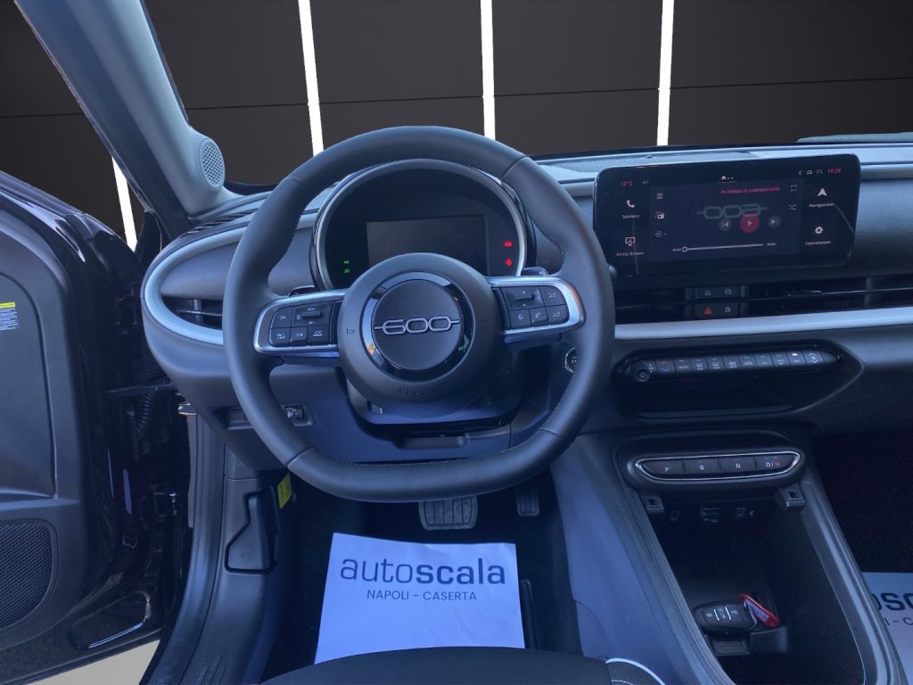FIAT 600 Hybrid 100 CV DCT MHEV - 10