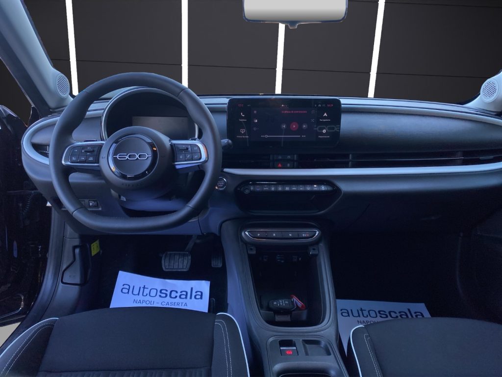 FIAT 600 Hybrid 100 CV DCT MHEV - 14