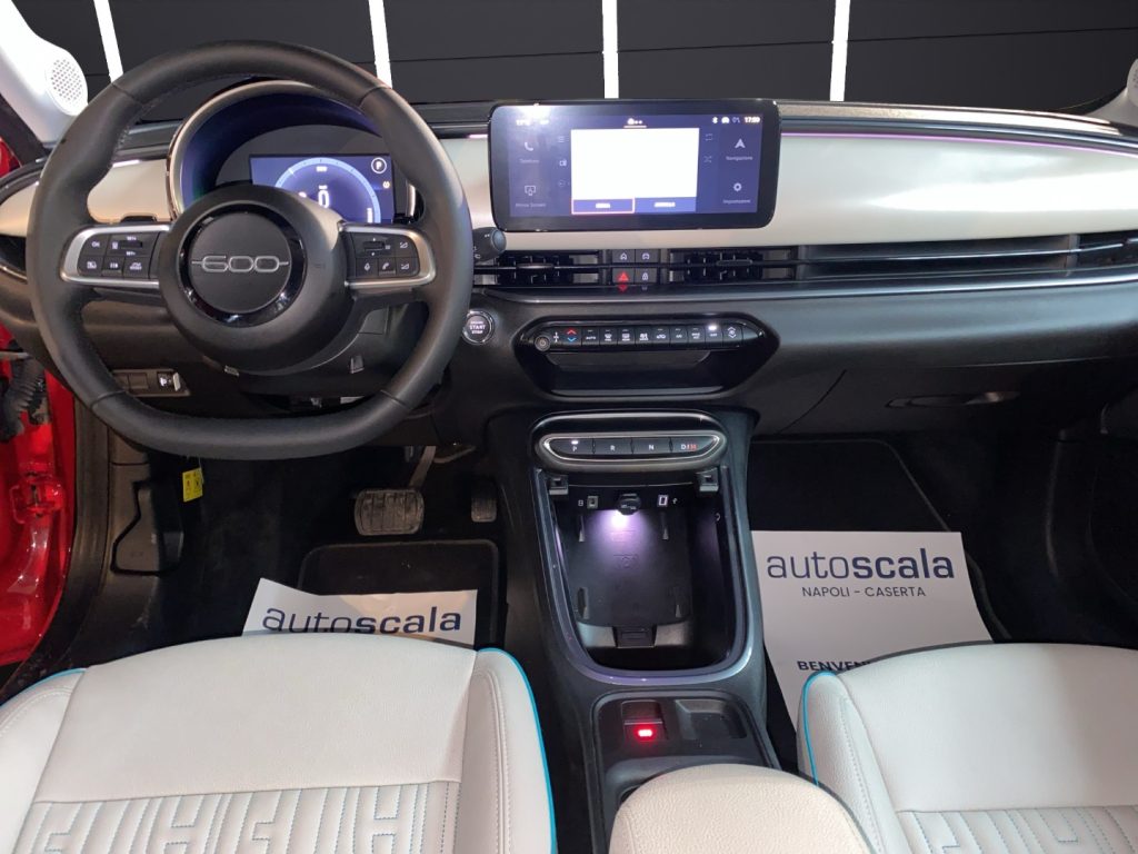 FIAT 600 Hybrid 100 CV DCT MHEV La Prima - 15