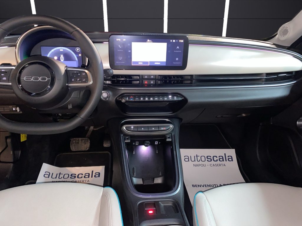 FIAT 600 Hybrid 100 CV DCT MHEV La Prima - 16