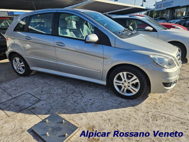 MERCEDES-BENZ B 180 Argento metallizzato