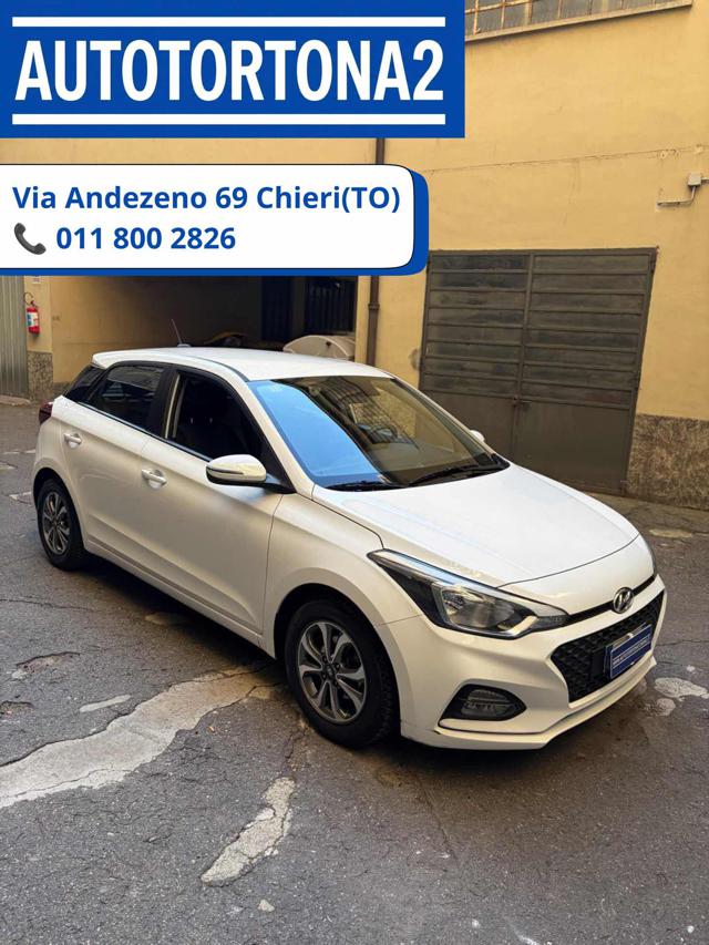 HYUNDAI i20 Bianco pastello